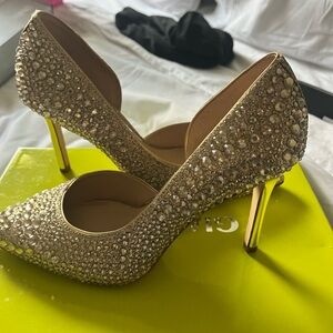 Gianni Bini Gold Heels